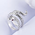 Red-Eye Wrapping Snake Ring