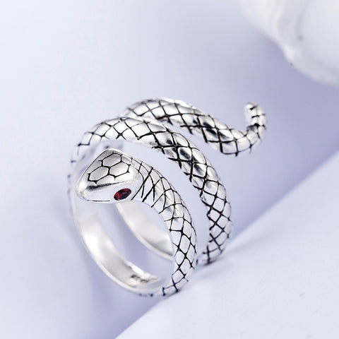 Red-Eye Wrapping Snake Ring