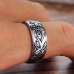 Engraved Eyes Ring